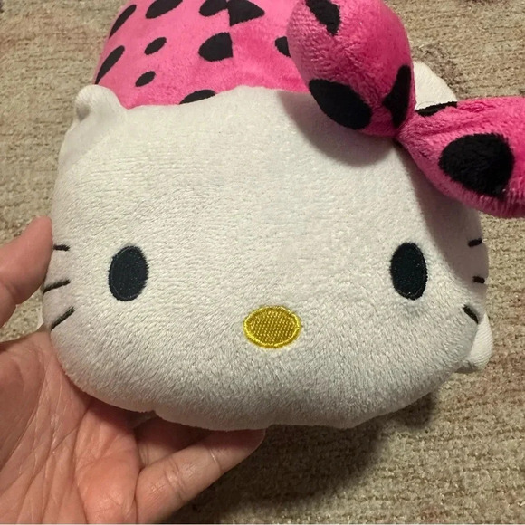Hello Kitty pink and white flat plush Sanrio stuffed animal - Picture 16 of 16